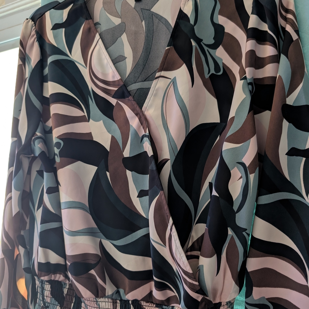 Pleione Multicolor Abstract Top